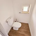 بيت للعطل Au Son De L'eau *