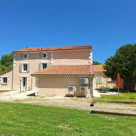 Au Son De L'eau Birac (Charente)