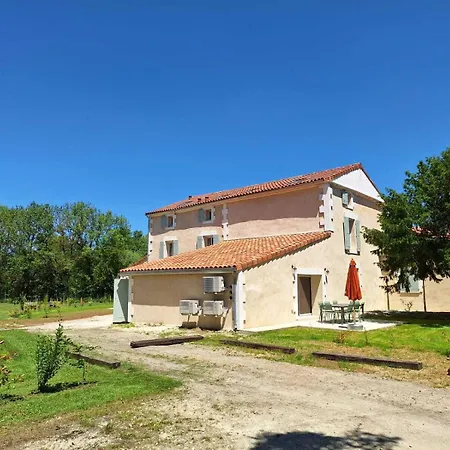 Au Son De L'eau Apartment Birac (Charente)