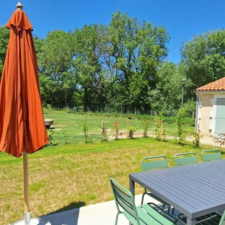 Lägenhet Au Son De L'eau Birac (Charente)